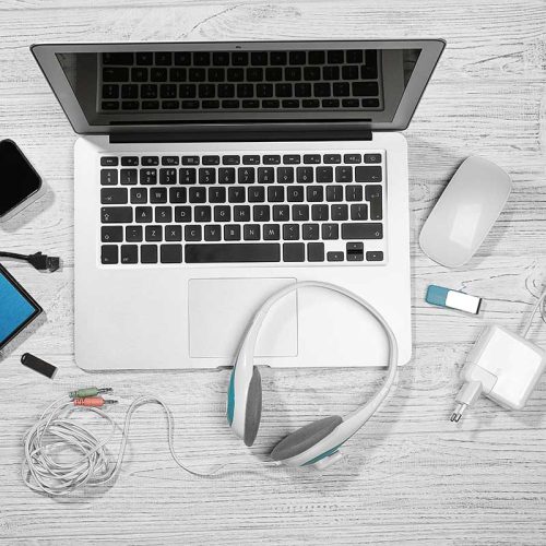 ACCESSORI TELEFONO E PC
